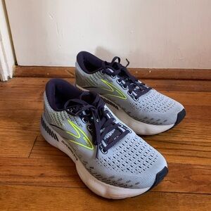 Like new brooks glycerin GTS 20
